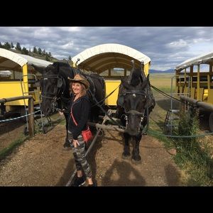 Meet your Posher, Janet